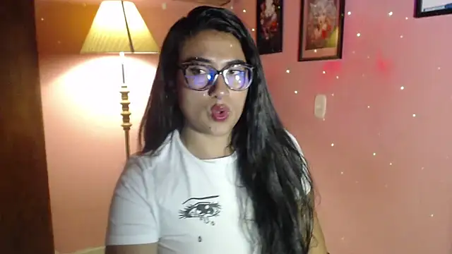 Snapshot of bunnyemilyrose36 chatting on 29, 4, 2026 bunnyemilyrose36 online show from 29, 4, 2026