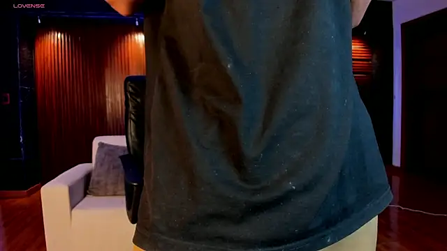 Snapshot of Aaron_Scoot chatting on 13, 1, 2026 Aaron Scoot online show from 13, 1, 2026