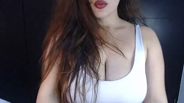 Snapshot of AdharaLujan chatting on 12, 12, 2024 AdharaLujan online show from 12, 12, 2024