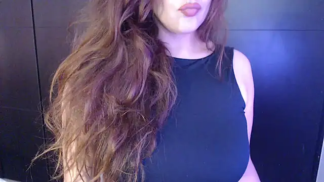 Snapshot of AdharaLujan chatting on 20, 2, 2025 AdharaLujan online show from 20, 2, 2025