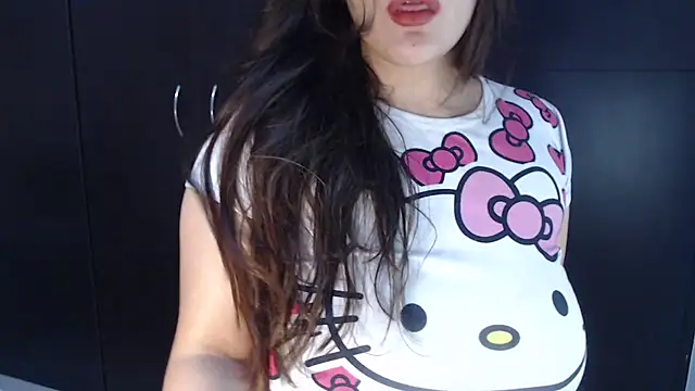 Snapshot of AdharaLujan chatting on 14, 9, 2025 AdharaLujan online show from 14, 9, 2025