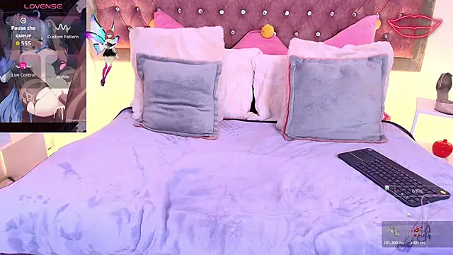 EmmaWilder online show from 22, 11, 2025