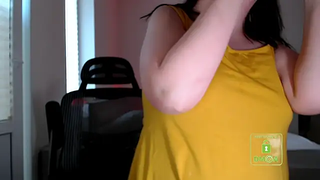 cute and hot online show from 22, 4, 2026