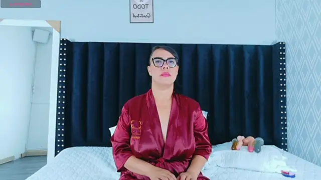 Snapshot of hotlatinateacher chatting on 19, 4, 2026 hotlatinateacher online show from 19, 4, 2026