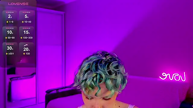 School Love online show from 23, 12, 2024