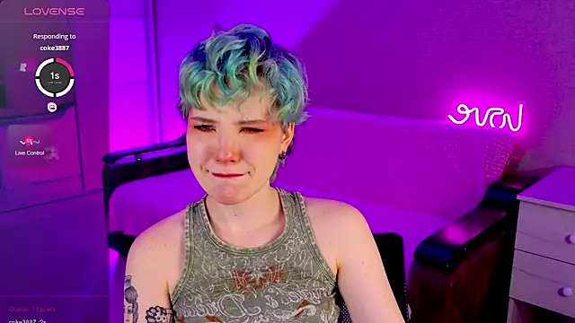 School Love online show from 6, 1, 2025