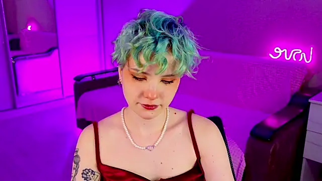 School Love online show from 9, 1, 2025