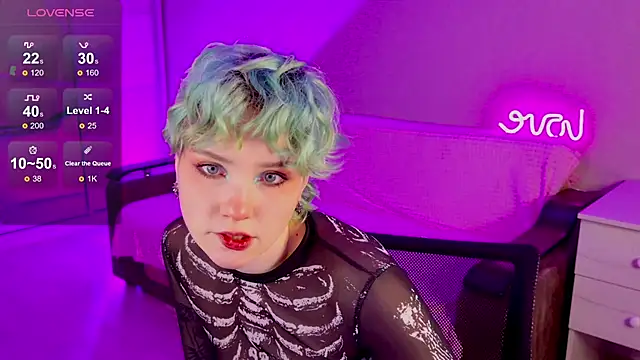 School Love online show from 13, 1, 2025