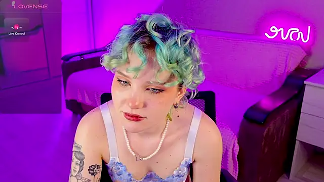 School Love online show from 16, 1, 2025