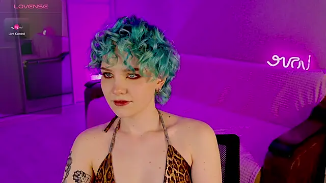 School Love online show from 14, 2, 2025