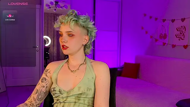 School Love online show from 19, 3, 2025