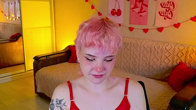 School Love online show from 28, 9, 2025