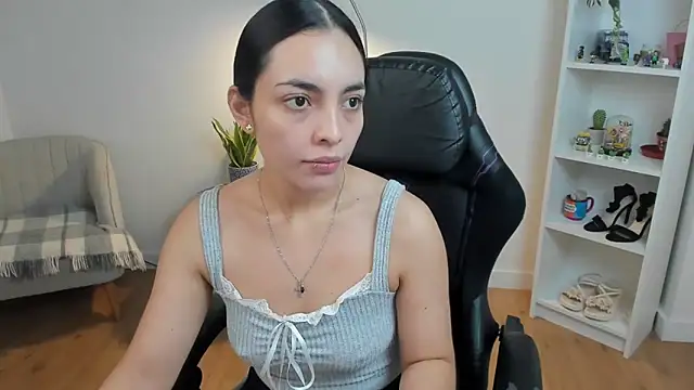 Snapshot of _BellaEvans_ chatting on 13, 2, 2026 BellaEvans online show from 13, 2, 2026