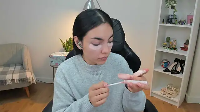 Snapshot of _BellaEvans_ chatting on 28, 2, 2026 BellaEvans online show from 28, 2, 2026