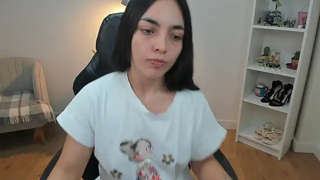 Snapshot of _BellaEvans_ chatting on 2, 3, 2026 BellaEvans online show from 2, 3, 2026