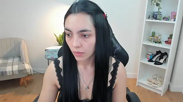 Snapshot of _BellaEvans_ chatting on 4, 3, 2026 BellaEvans online show from 4, 3, 2026