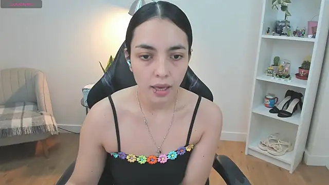 Snapshot of _BellaEvans_ chatting on 9, 3, 2026 BellaEvans online show from 9, 3, 2026