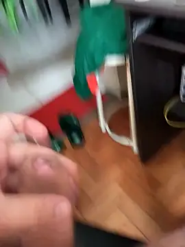 lobomisterioso13 online show from 6, 1, 2025