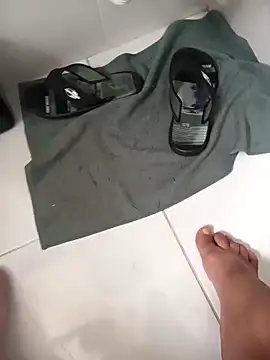 lobomisterioso13 online show from 3, 2, 2026