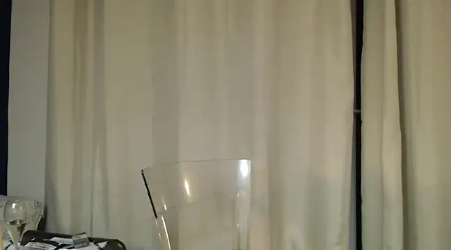 Ladystargazer1966 online show from 1, 2, 2025