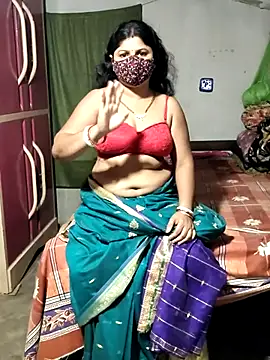 Snapshot of Mourani24 chatting on 13, 4, 2026 Mourani24 online show from 13, 4, 2026