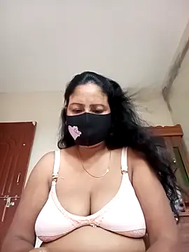 Snapshot of Neha-Roy chatting on 7, 10, 2025 Neha-Roy online show from 7, 10, 2025