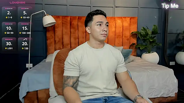 Ryan Hunt online show from 1, 2, 2025