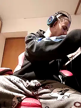 BigDickEnrg7195 online show from 8, 12, 2024