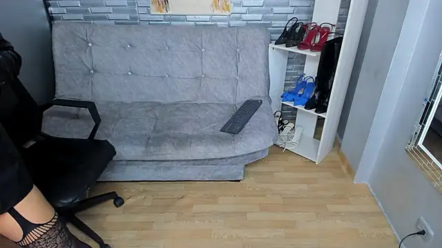 coniie jhons online show from 1, 3, 2025