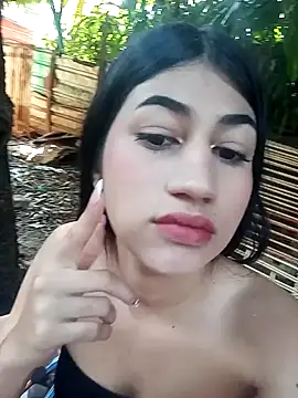 Julix A online show from 15, 12, 2024