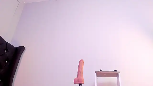 lannarusso  online show from 17, 2, 2025