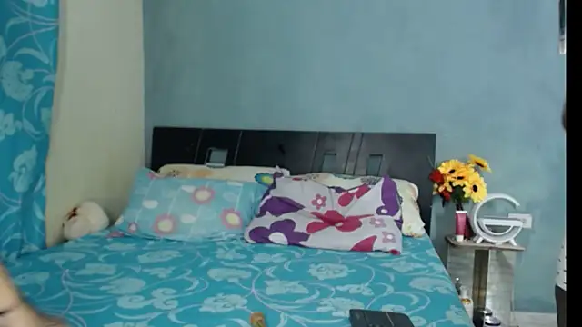 Snapshot of Madison__12 chatting on 21, 2, 2025 Madison  12 online show from 21, 2, 2025