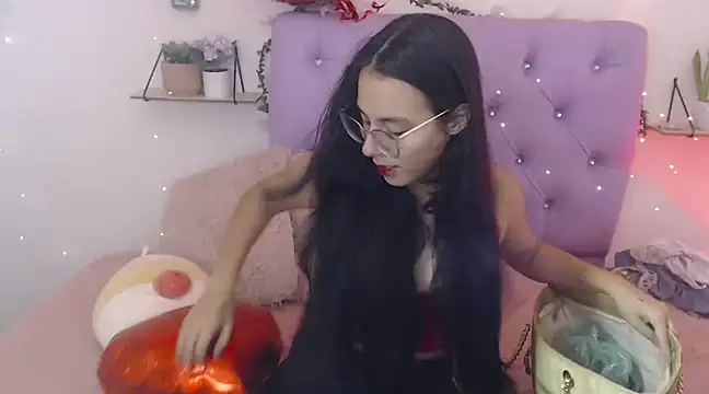 Freyja 01 online show from 14, 2, 2025