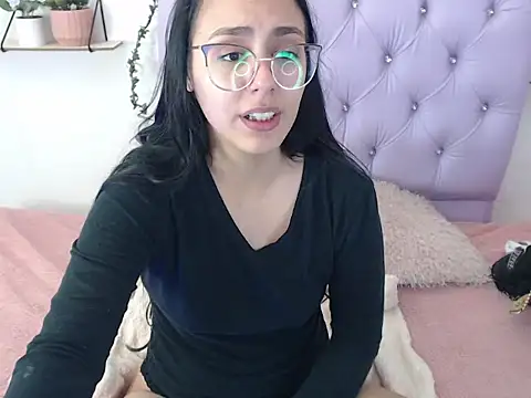 Freyja 01 online show from 14, 9, 2025