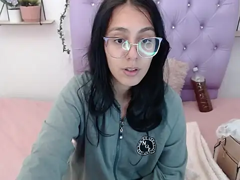 Freyja 01 online show from 18, 10, 2025