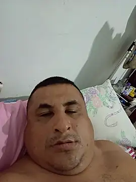 Snapshot of Pipuloc chatting on 8, 7, 2026 Pipuloc online show from 8, 7, 2026