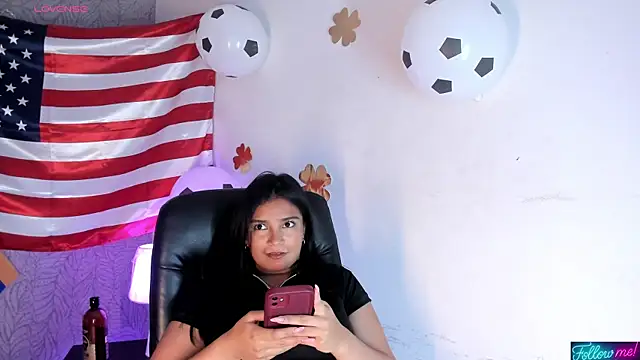Snapshot of Candys_victoria chatting on 5, 7, 2026 Candys victoria online show from 5, 7, 2026
