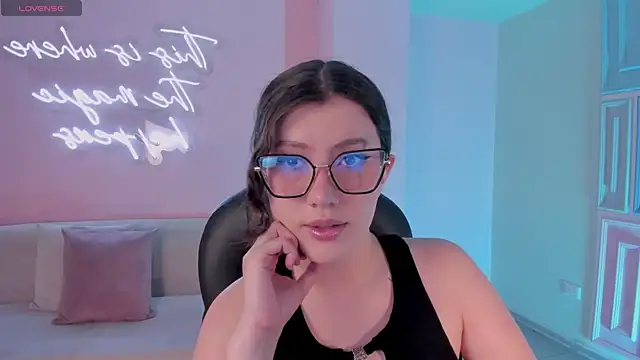 Snapshot of AmberFarrell chatting on 14, 7, 2026 AmberFarrell online show from 14, 7, 2026