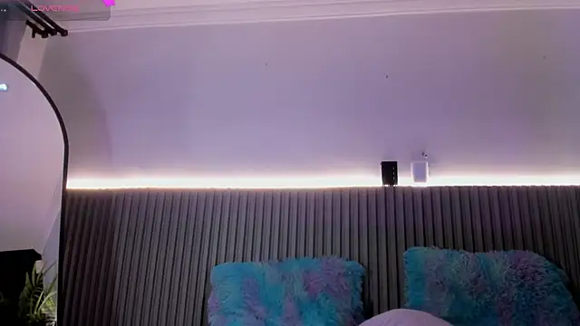 valentina lux online show from 9, 2, 2026