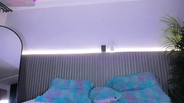 valentina lux online show from 11, 2, 2026