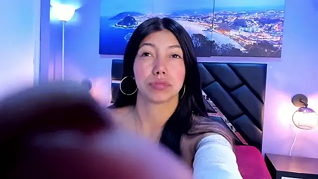 KimberlyVillaLobos online show from 13, 4, 2026