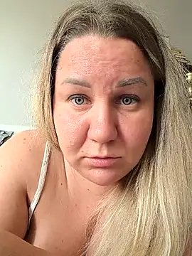 Snapshot of Anna_Curvy chatting on 30, 7, 2026 Anna Curvy online show from 30, 7, 2026