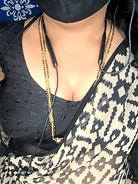 Snapshot of Queen_sakshi chatting on 9, 2, 2026 Queen sakshi online show from 9, 2, 2026