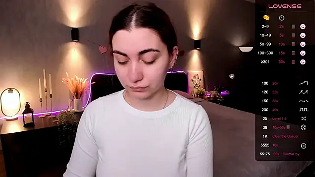 hannacheekss  online show from 6, 4, 2026