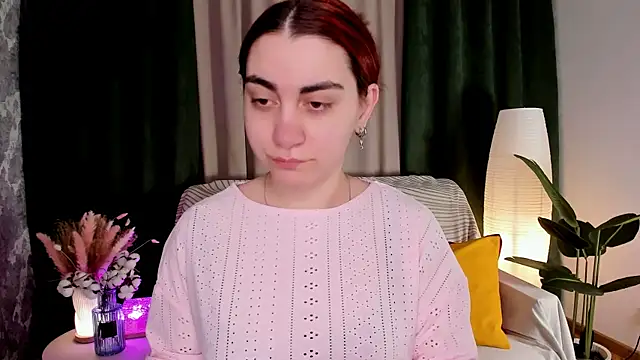 hannacheekss  online show from 15, 5, 2026