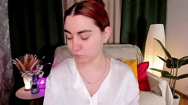 hannacheekss  online show from 21, 5, 2026