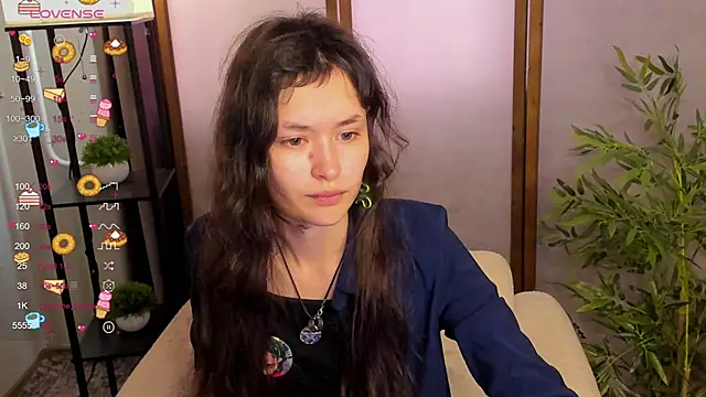 Emily Strikeee online show from 15, 9, 2025