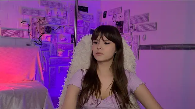 EvaThopson online show from 3, 4, 2026