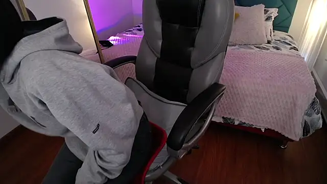 Escarlett Wii online show from 30, 1, 2025