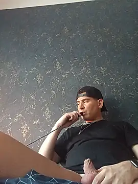Snapshot of ElyasMatt chatting on 5, 8, 2026 ElyasMatt online show from 5, 8, 2026